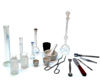 GLASSWARE, PLASTIC, PORCELAIN, FORCEPS AND SPATULAS
